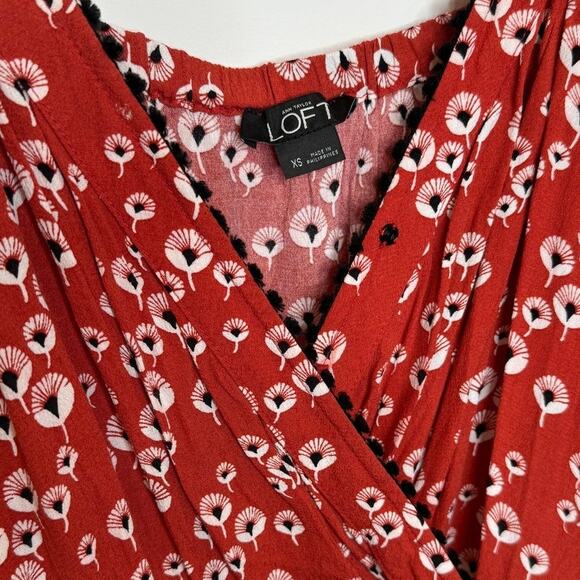 LOFT Ann Taylor Red Floral Sleeveless Belted Shorts Romper, Size XS - Picture 2 of 6